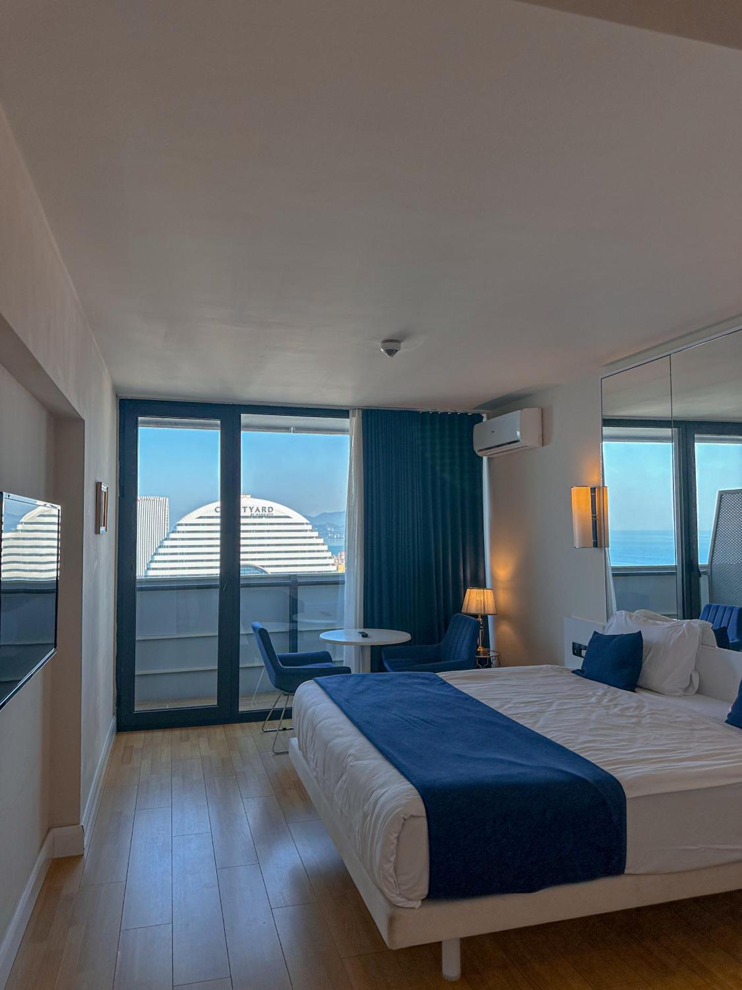 Batumi Floor40 Hotel Exterior photo